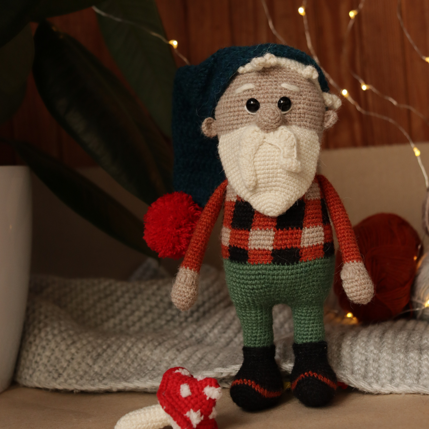 Crochet gnome pattern