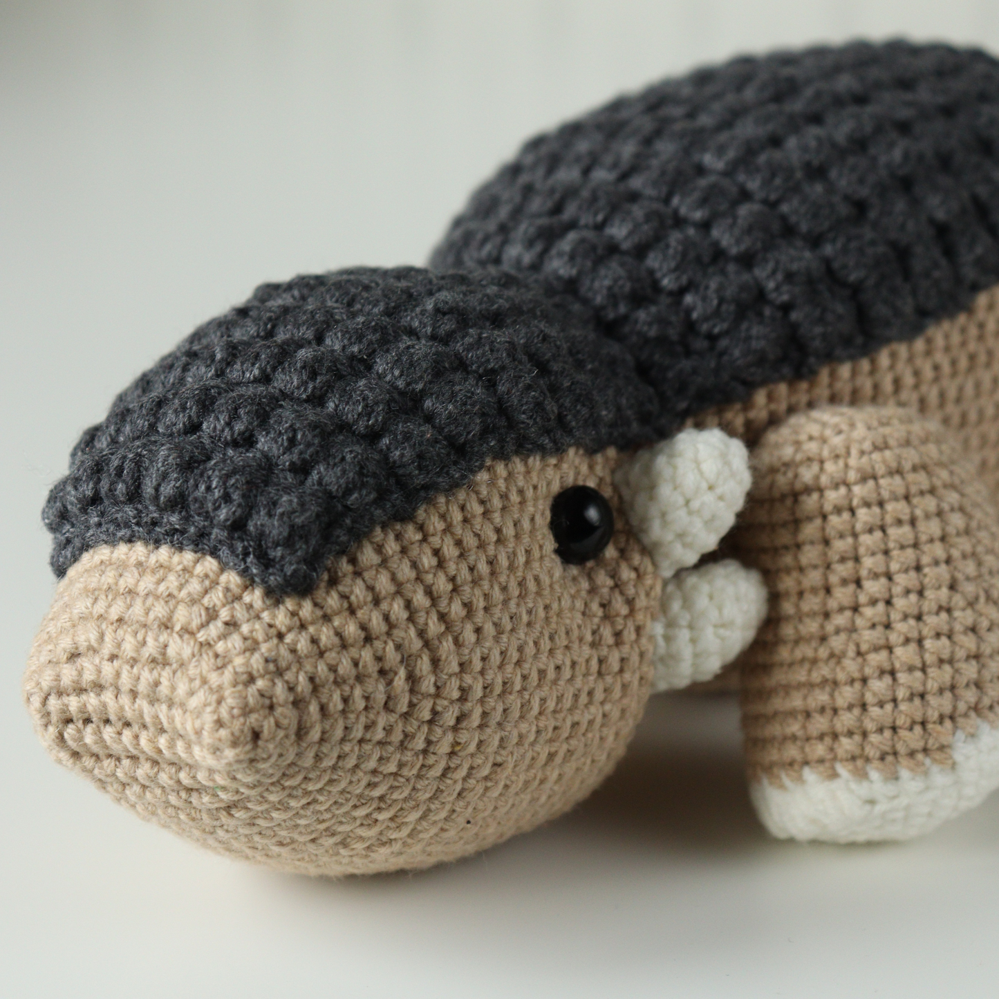 Bun the ankylosaurus dinosaur crochet pattern