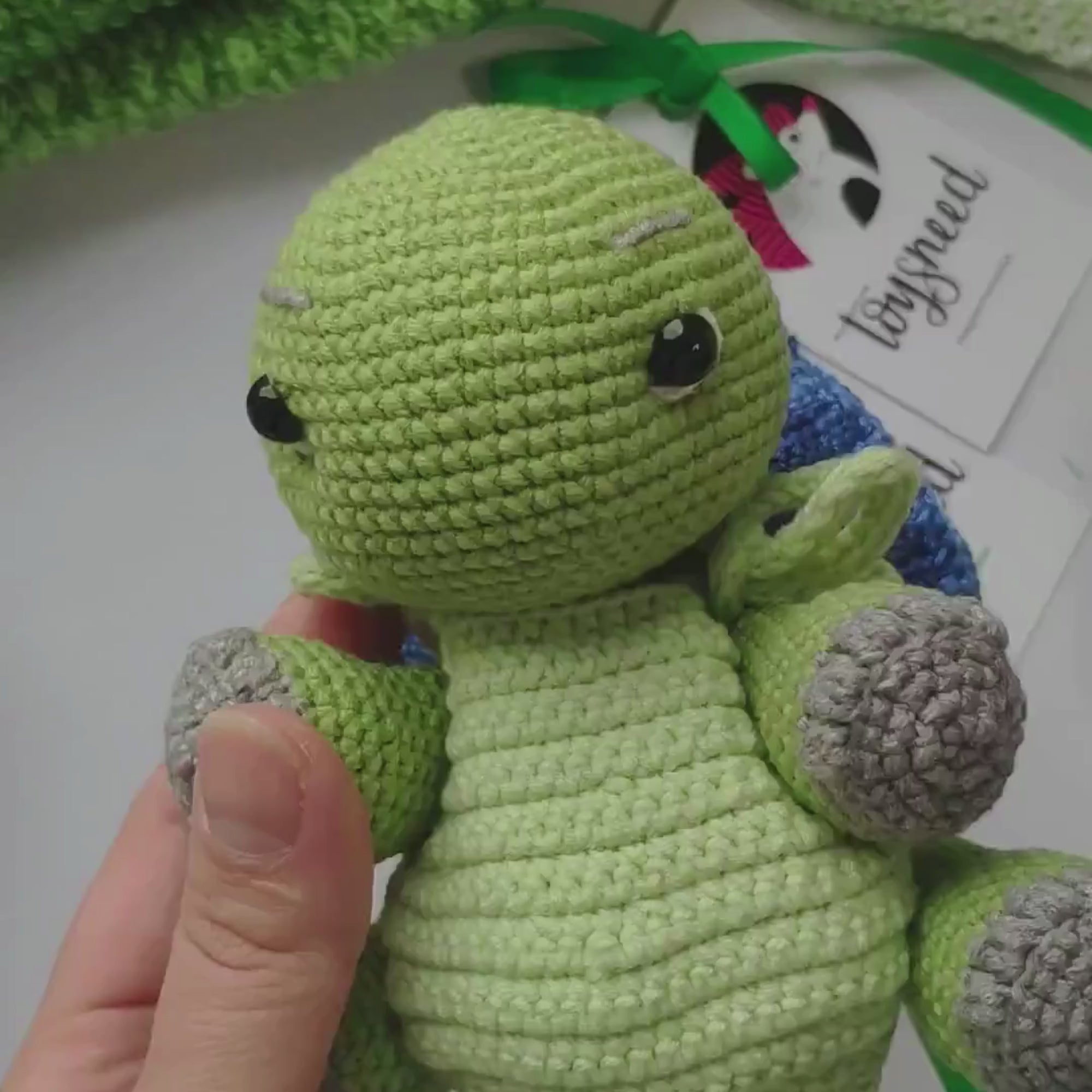 Turtle with removable shell crochet pattern - video